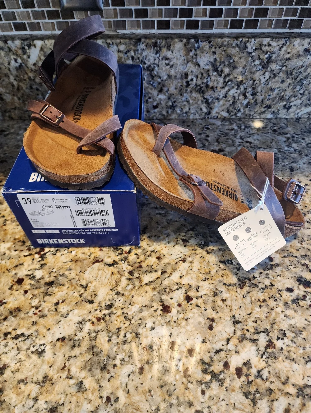 New Box Women Brown Oiled Leather Birkenstock 39 Yara Angle Samdals Shoes - Picture 2 of 5